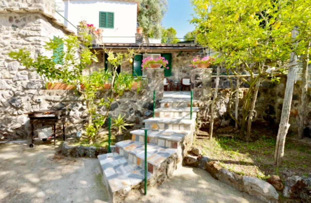 Villa Vincenzo Di Meglio Barano dʼIschia Habitación foto